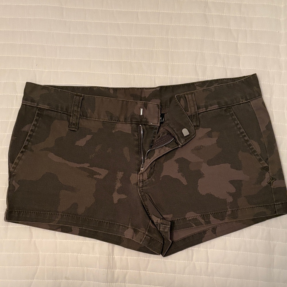 Hurley Brown Camo Women's Cargo Shorts